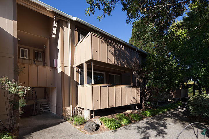 2452 W Bayshore Rd, Unit 5, Palo Alto - Home For Sale Picture