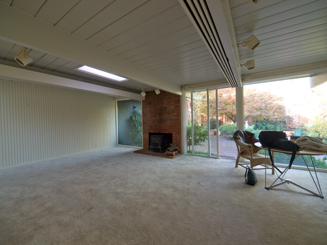 Living Room (B) picture - 281 Parkside Dr, Palo Alto 94306