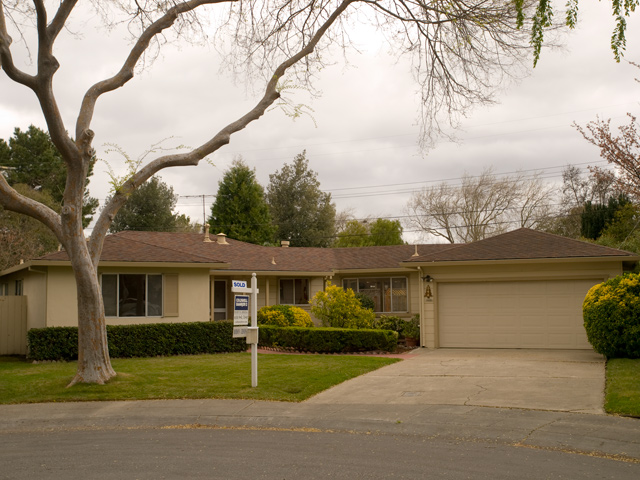 Click to go to high resolution photo