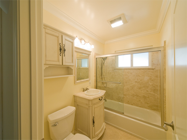 Bath  picture - 4202 Ruthelma Ave, Palo Alto 94306