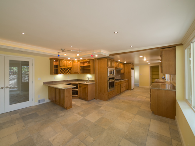 Kitchen picture - 4202 Ruthelma Ave, Palo Alto 94306