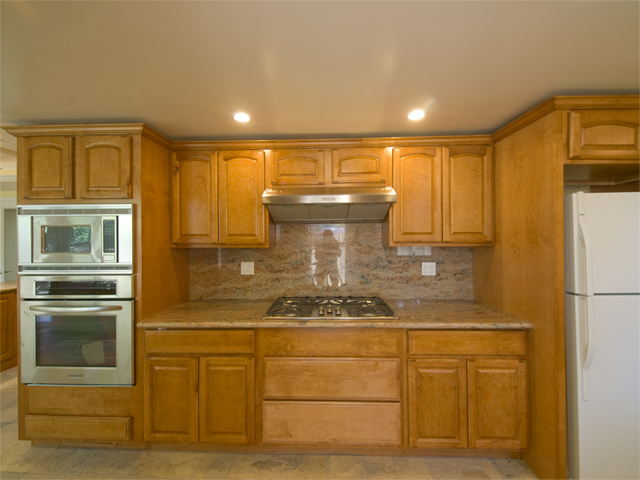 Kitchen picture - 4202 Ruthelma Ave, Palo Alto 94306
