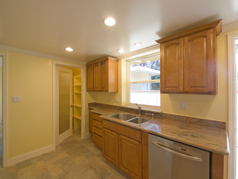 Kitchen picture - 4202 Ruthelma Ave, Palo Alto 94306