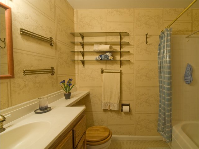 Bath picture - 777 San Antonio Rd, Unit 61, Palo Alto 94303