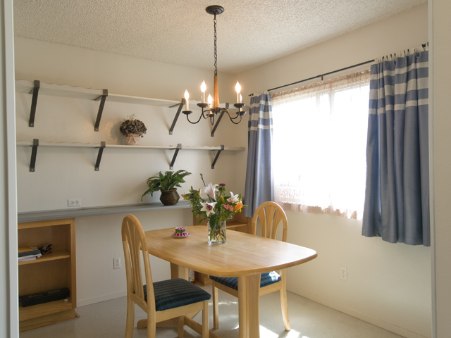 Dining picture - 777 San Antonio Rd, Unit 61, Palo Alto 94303