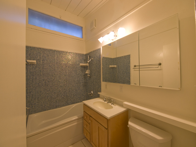 Bath  picture - 215 Whitclem Dr, Palo Alto 94306