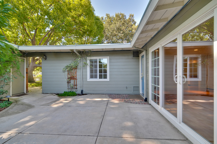 Front picture - 619 Alger Dr, Palo Alto 94306