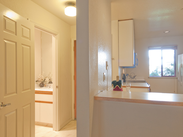 Half Bath picture - 4155 El Camino Way, Unit B, Palo Alto 94306