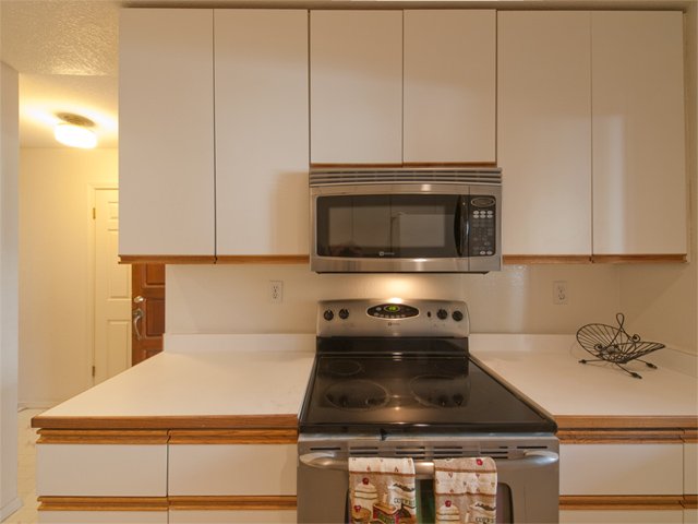 Kitchen picture - 4155 El Camino Way, Unit B, Palo Alto 94306
