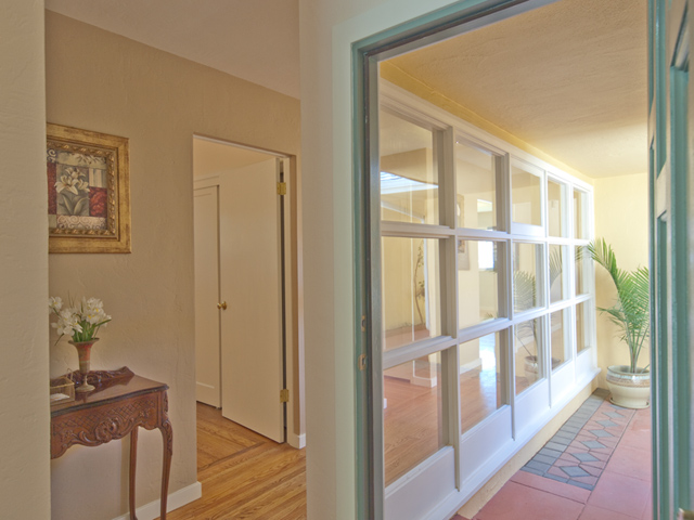 Entrance picture - 4257 Los Palos Ave, Palo Alto 94306