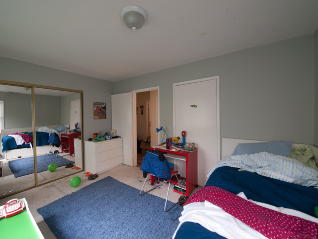 Bedroom 3 picture - 4049 Middlefield Rd, Palo Alto 94303