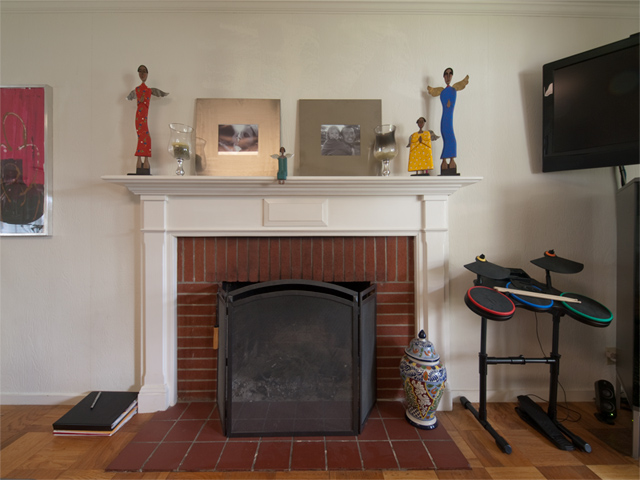 Fireplace picture - 4049 Middlefield Rd, Palo Alto 94303