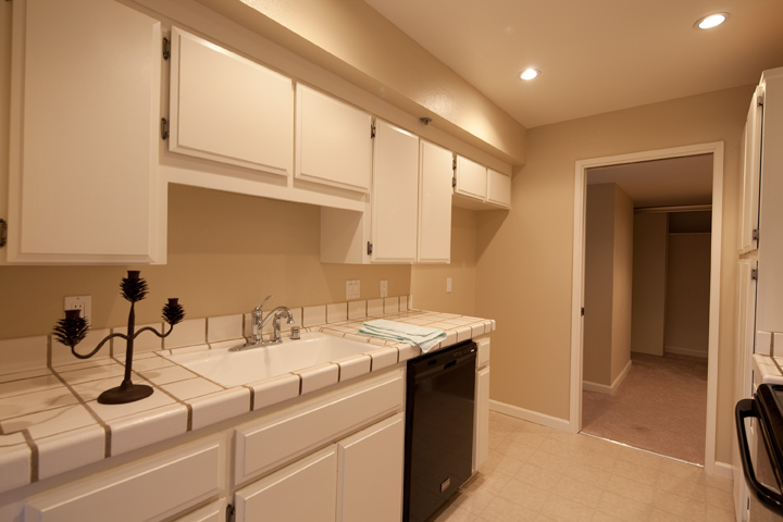 Kitchen picture - 320 Palo Alto Ave, Unit D2, Palo Alto 94301