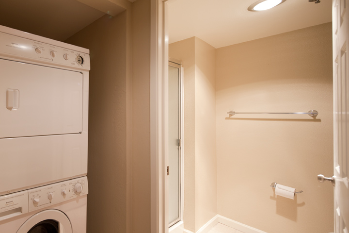 Laundry picture - 320 Palo Alto Ave, Unit D2, Palo Alto 94301