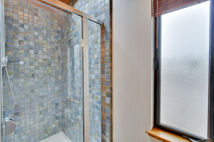 Master Bathroom picture - 281 Carolina Ln, Palo Alto 94306