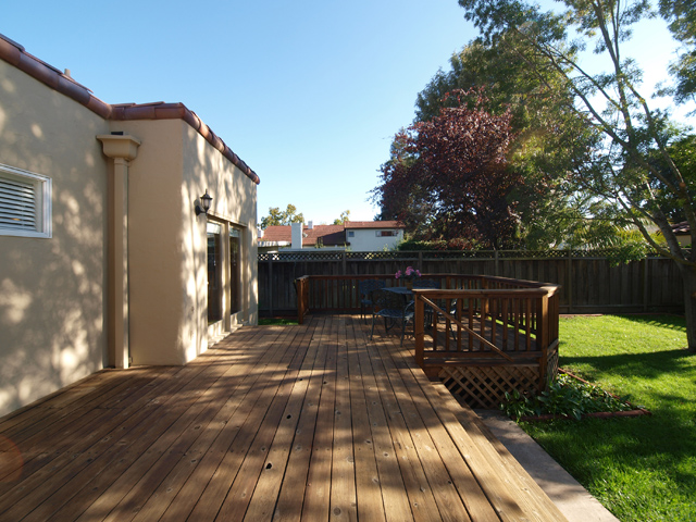 Backyard (A) picture - 1540 Escobita Ave, Palo Alto 94306