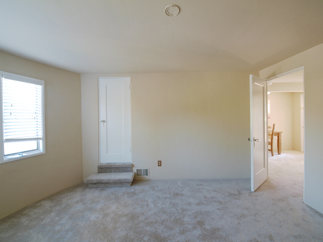 Bedroom 2 (B) picture - 1540 Escobita Ave, Palo Alto 94306