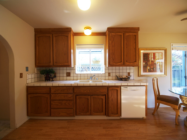 Kitchen (D) picture - 1540 Escobita Ave, Palo Alto 94306
