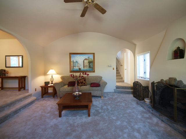 Living Room (B) picture - 1540 Escobita Ave, Palo Alto 94306
