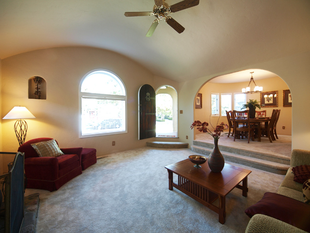 Living Room (D) picture - 1540 Escobita Ave, Palo Alto 94306