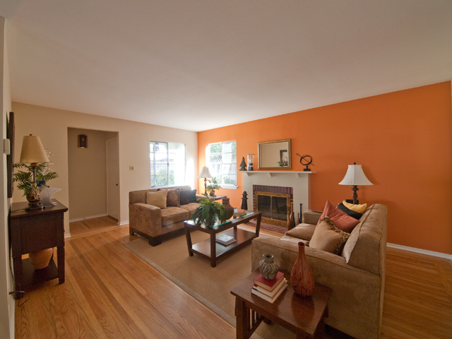 Living Room picture - 4080 Park Blvd, Palo Alto 94306