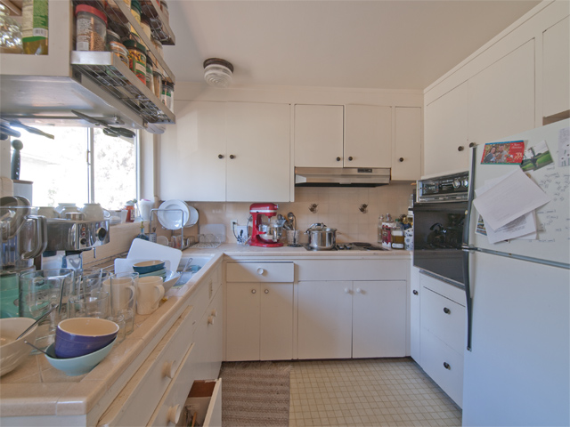 Front Kitchen picture - 657 Channing Ave, Palo Alto 94301