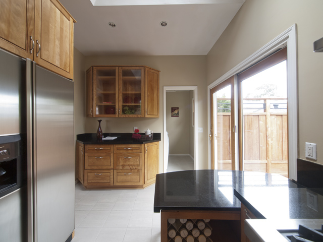Kitchen picture - 177 Everett Ave, Palo Alto 94301
