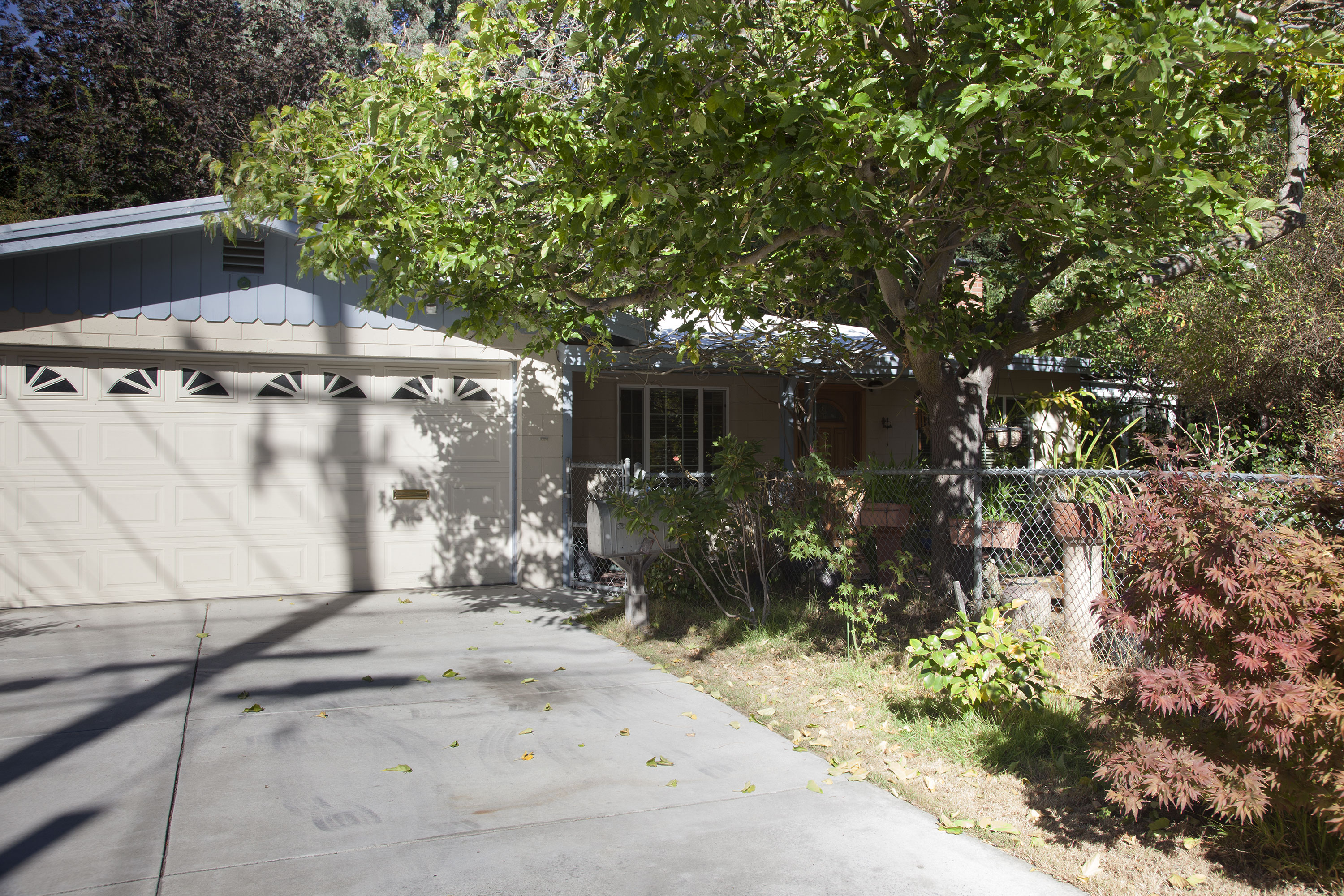 Front View - 190 E Middlefield Rd, Mountain View 94043