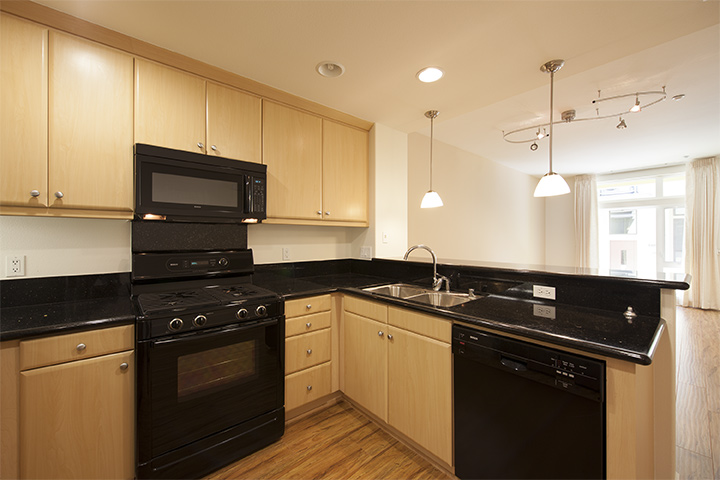 Kitchen picture - 3720 Heron Way, Palo Alto 94303