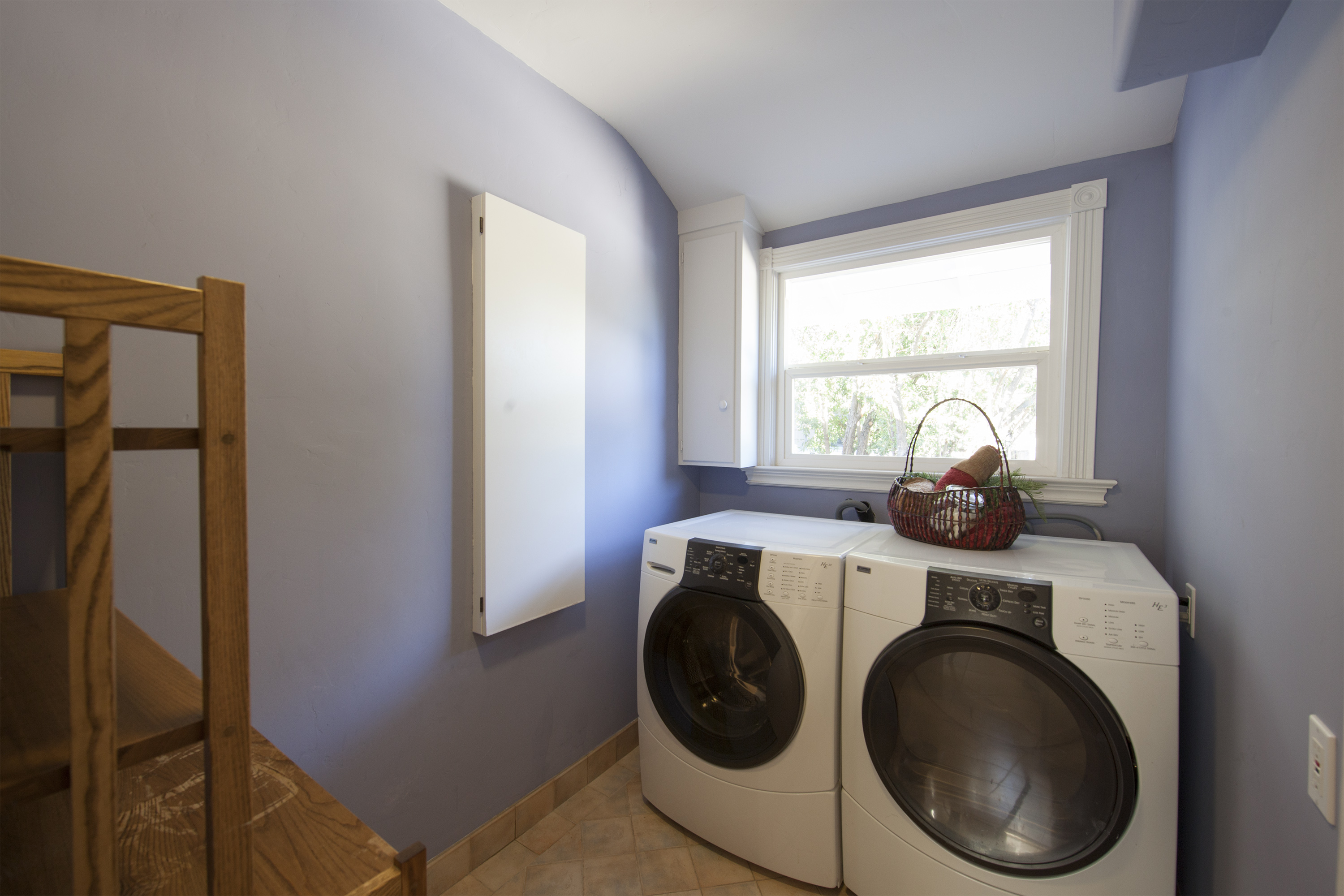 20355 Orchard Rd, Saratoga 95070 - Laundry (A)