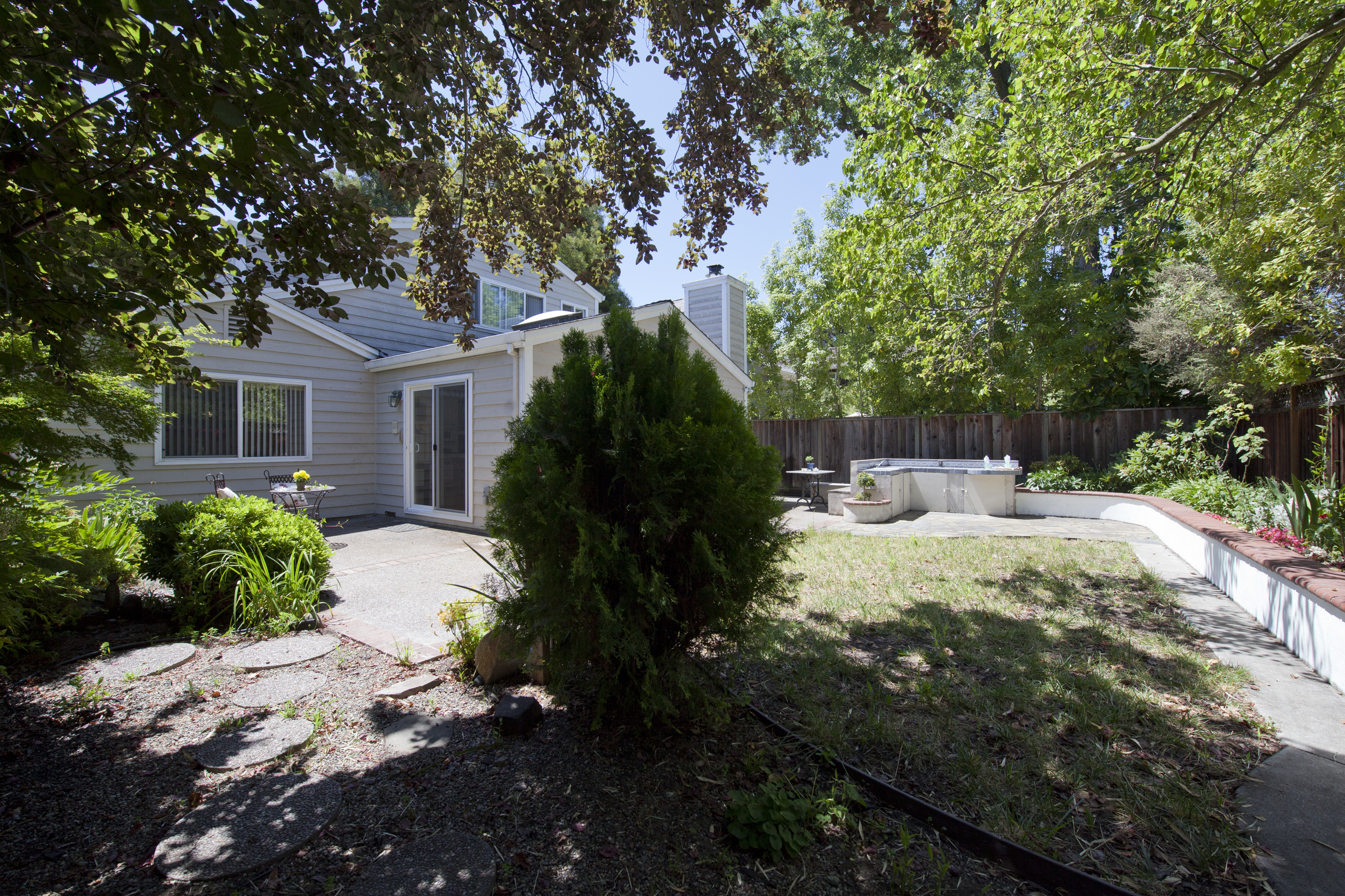 1330 S California Ave, Palo Alto 94306 - Backyard (C)