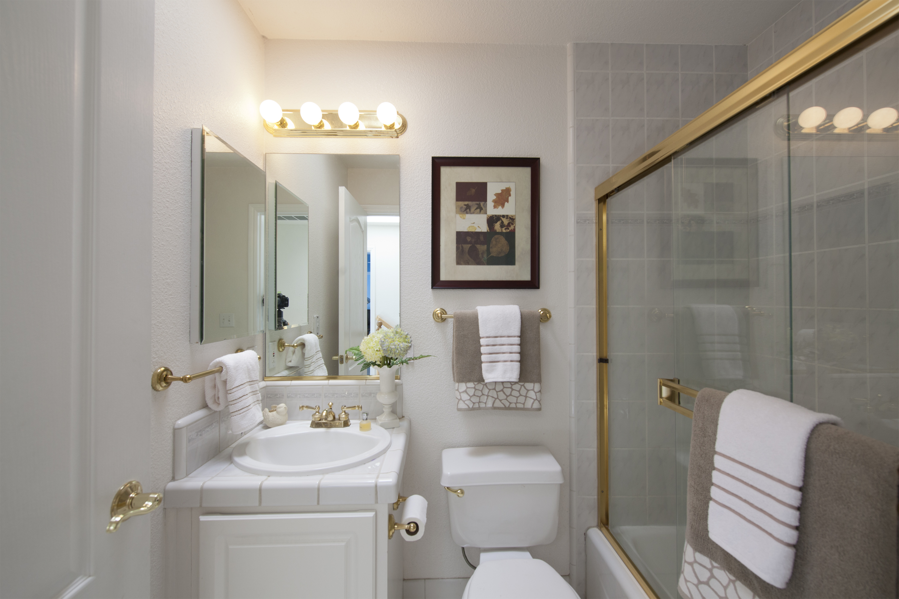 1330 S California Ave, Palo Alto 94306 - Bathroom 2 (A)