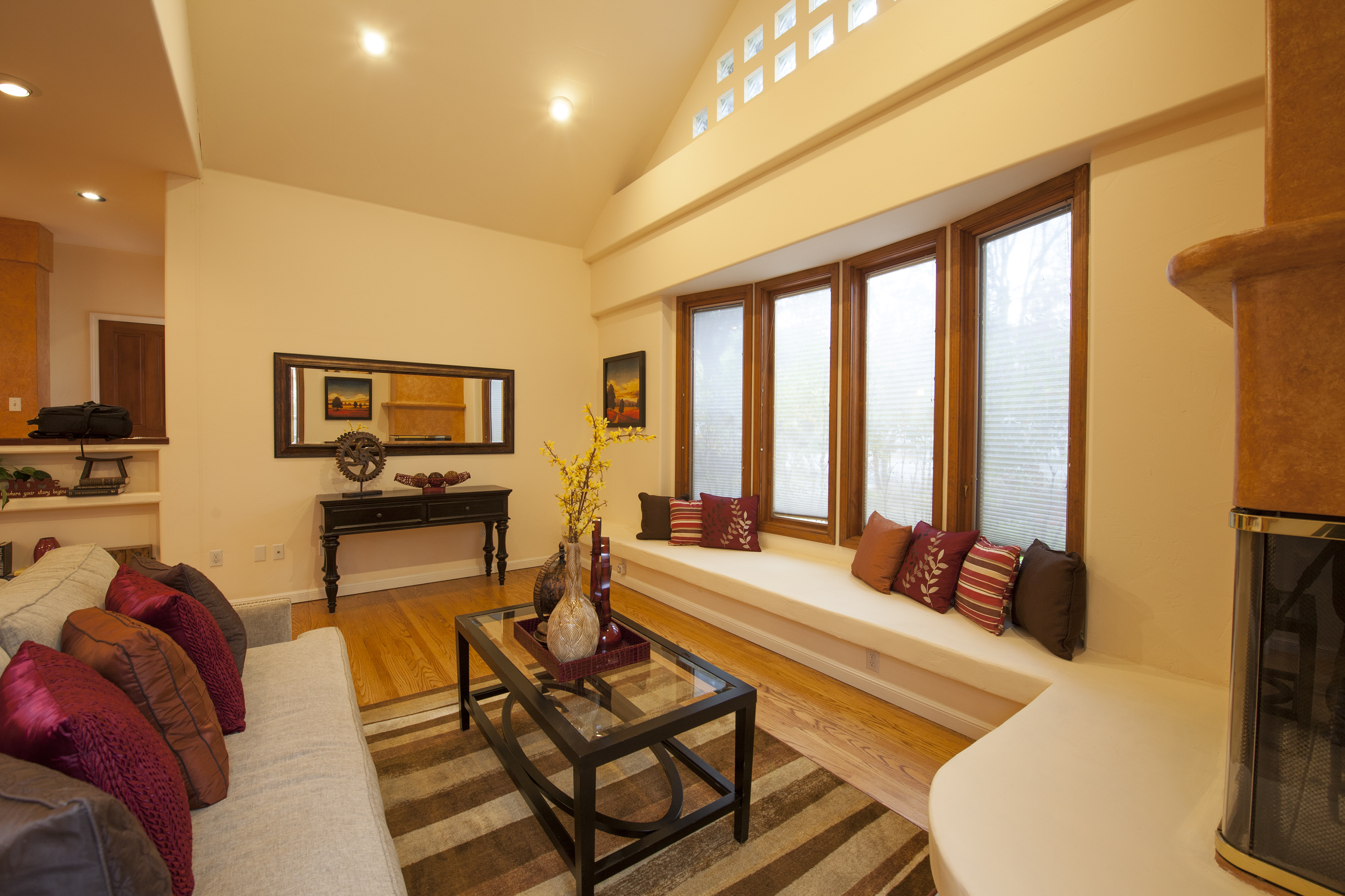 90 Walnut Ave, Atherton 94027 - Living Room (D)