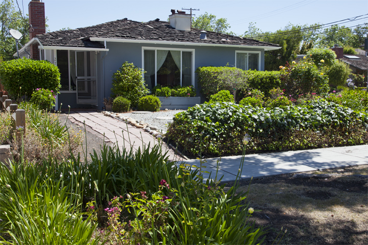 2795 Waverley St - Home For Sale
