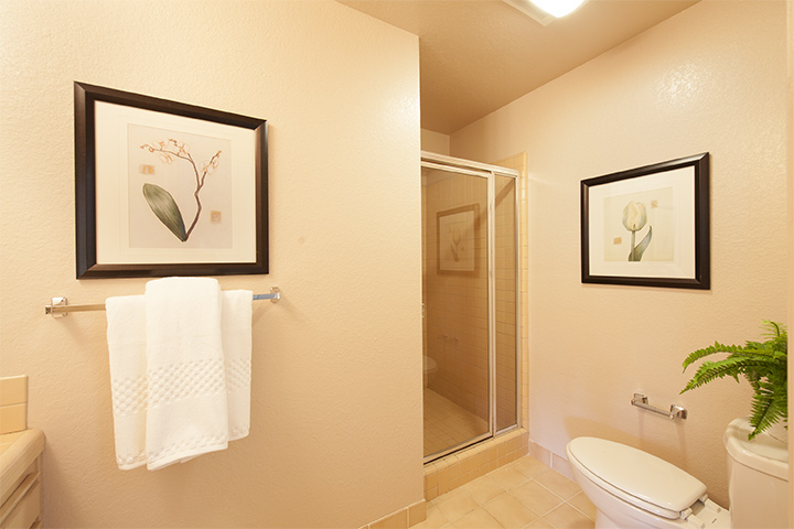 Bath 2 picture - 731 Loma Verde Ave, Unit B, Palo Alto