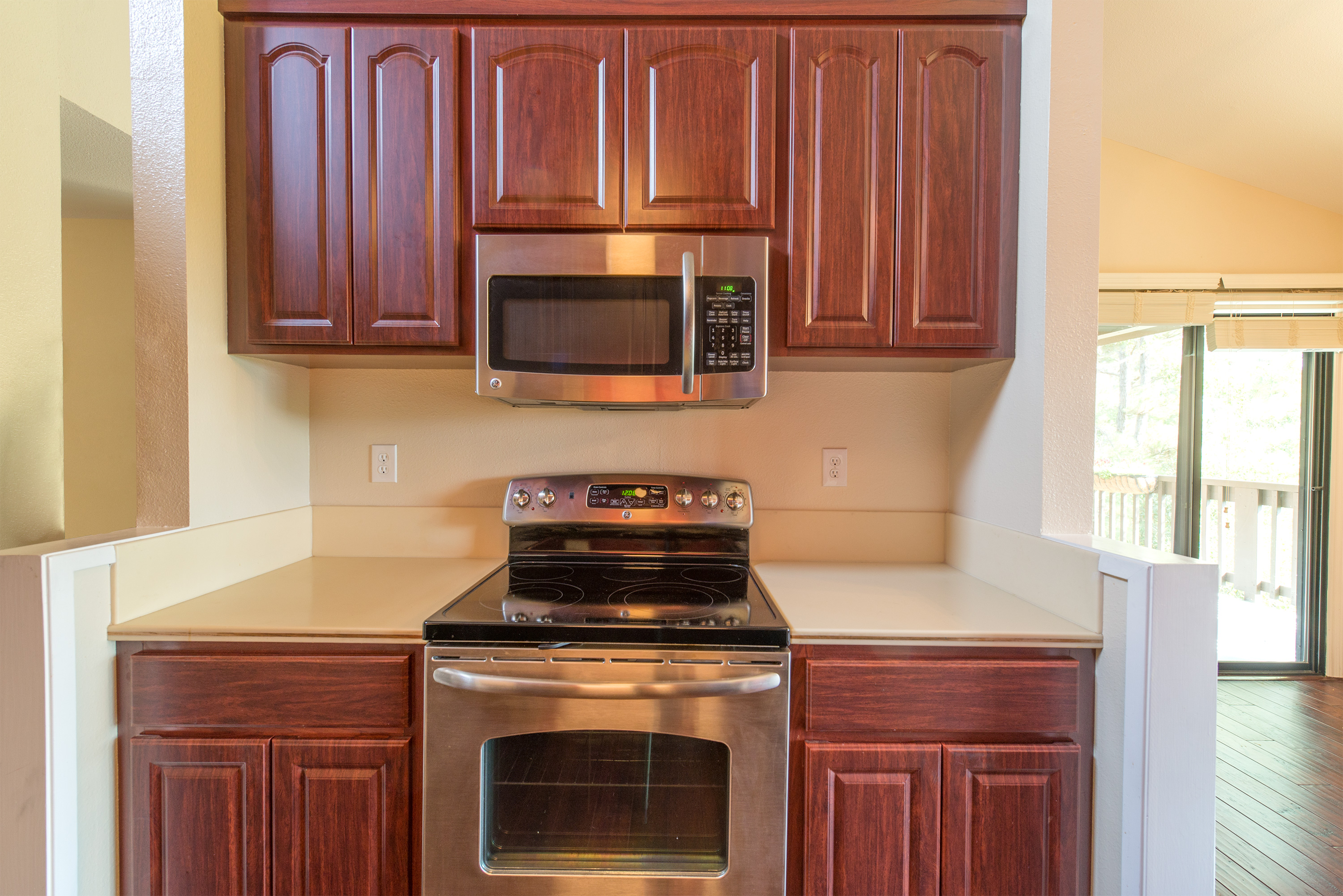 3327 La Mesa Dr #12, San Carlos 94070 - Kitchen (B)