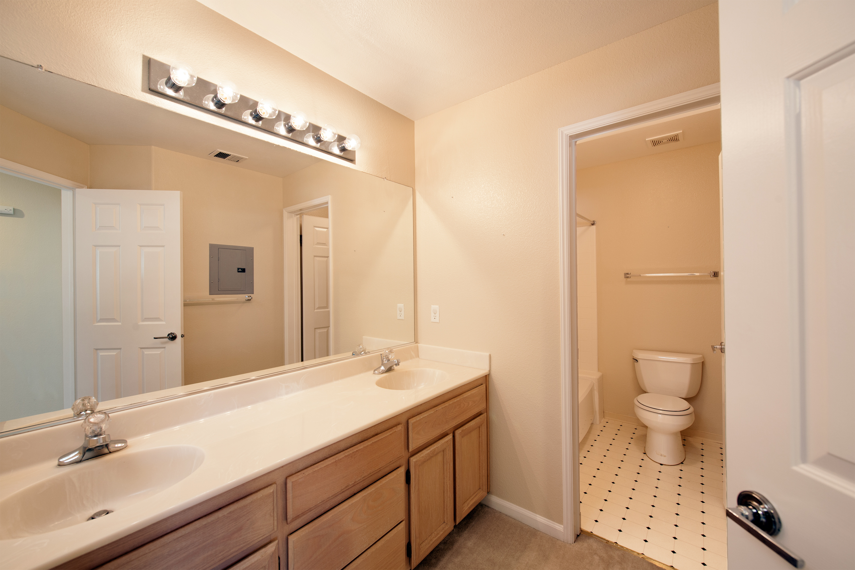 1262 Oregold Pl, San Jose 95131 - Bathroom 3 (A)