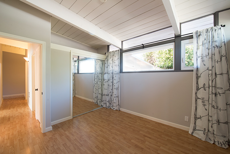 Bedroom 2 picture - 3661 Ramona Cir, Palo Alto 94306