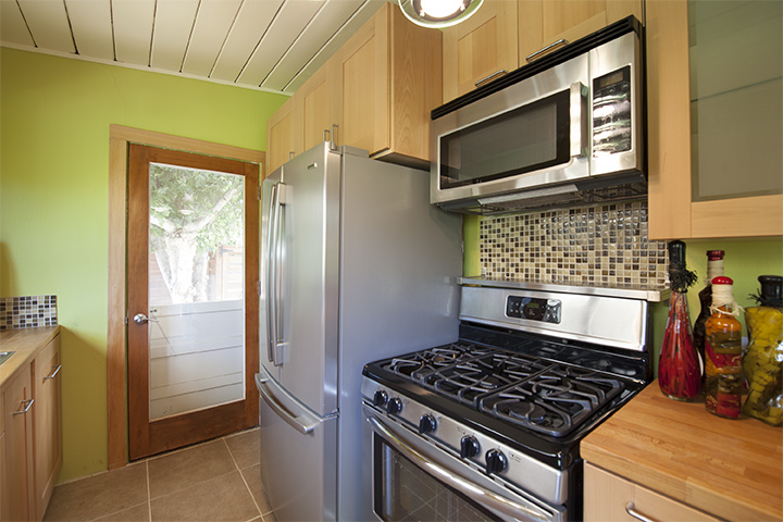 Kitchen picture - 3545 Ramona St, Palo Alto 94306