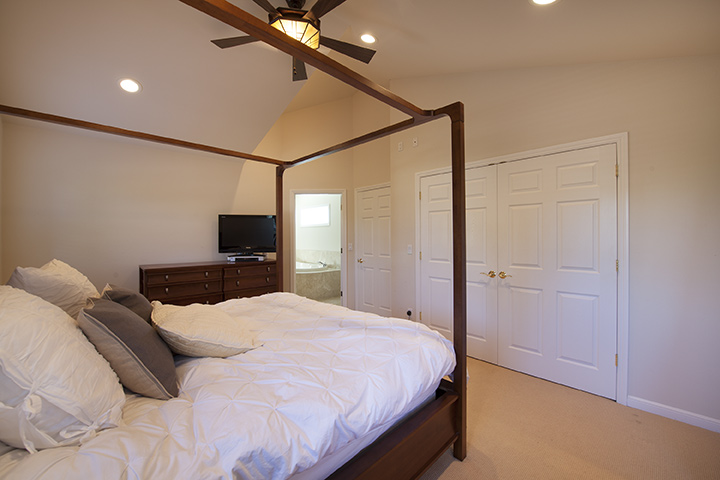 Master Bedroom (B) - 239 Sequoia Ave