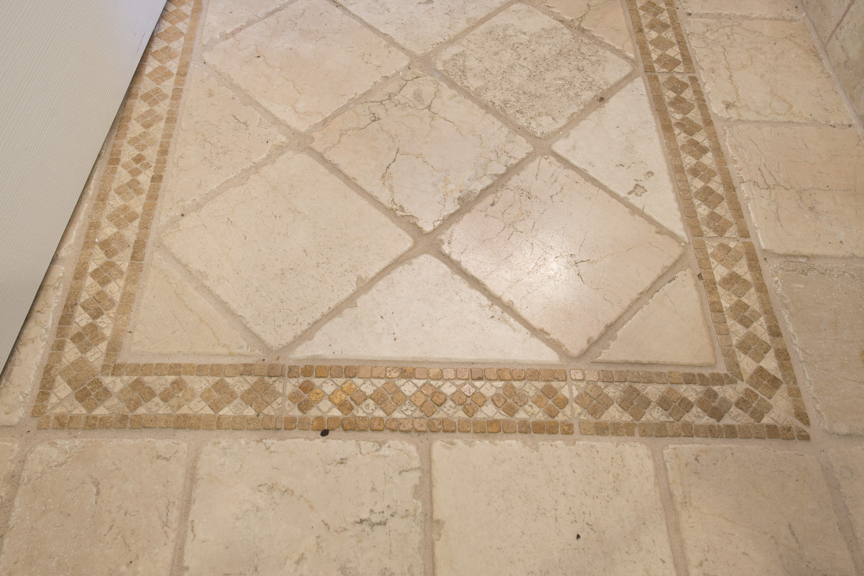 1159 Topaz Ave, San Jose 95117 - Master Bath Tile (A)