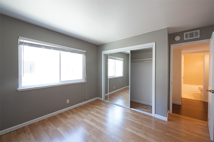 Bedroom 3 picture - 2452 W Bayshore Rd, Unit 5, Palo Alto 94303