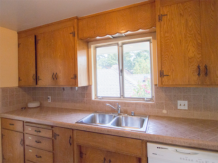 Kitchen picture - 2264 Yale St, Palo Alto 94306