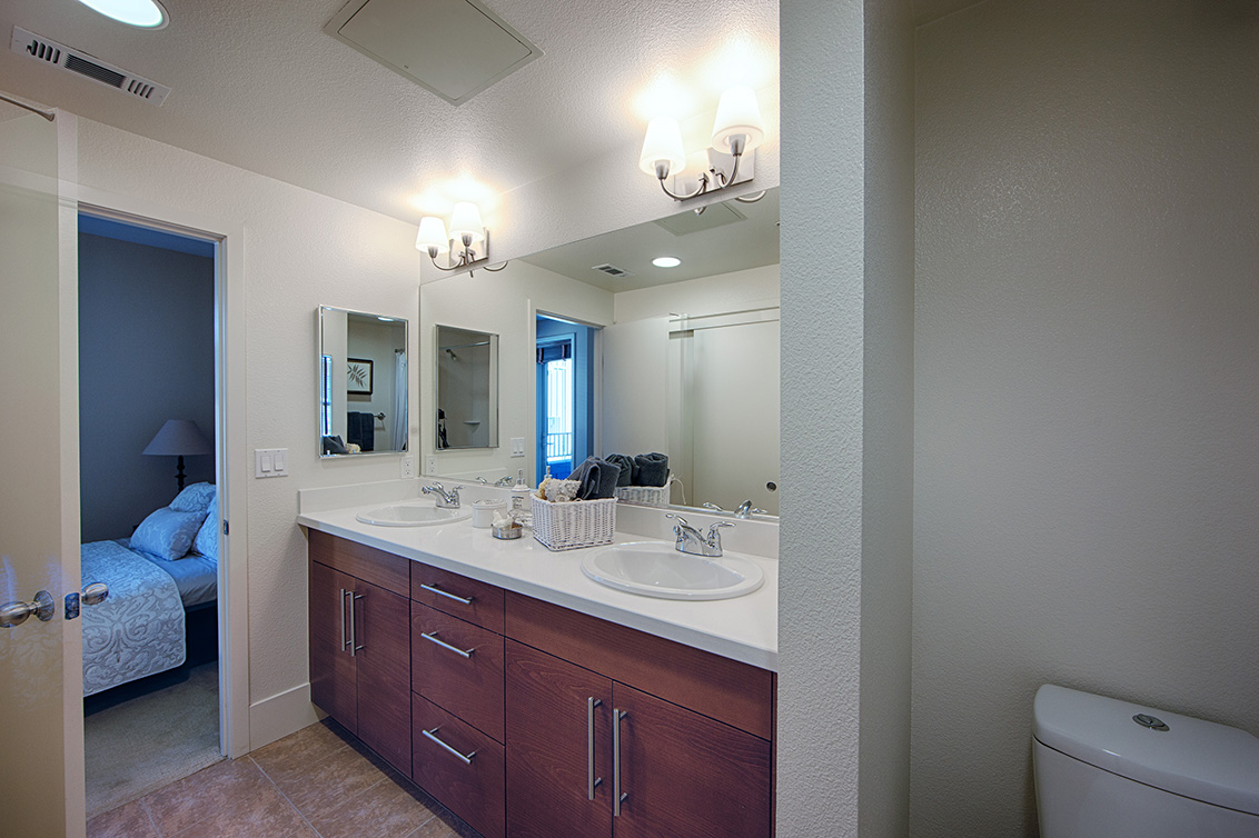 Bathroom 2 (B) picture - 823 Altaire Walk, Palo Alto 94303