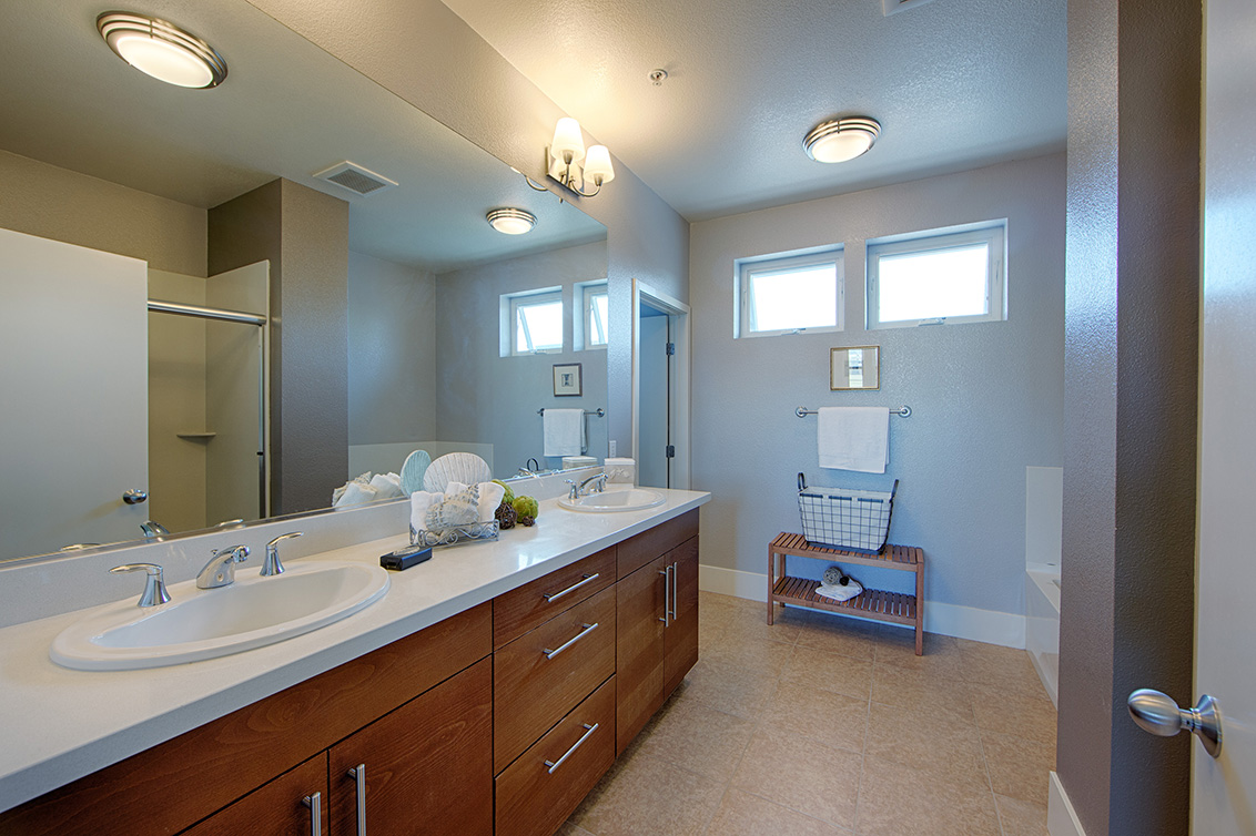Master Bath (A) picture - 823 Altaire Walk, Palo Alto 94303
