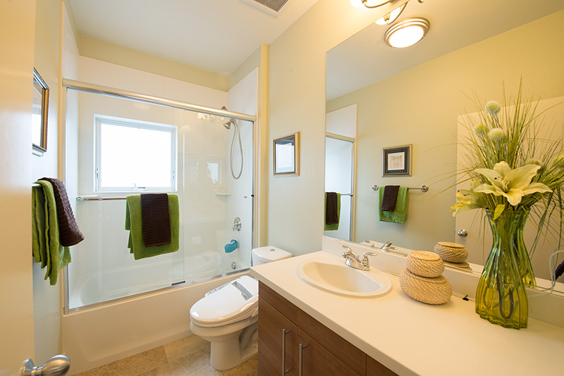 Bathroom 2 picture - 863 Altaire Walk, Palo Alto 94303