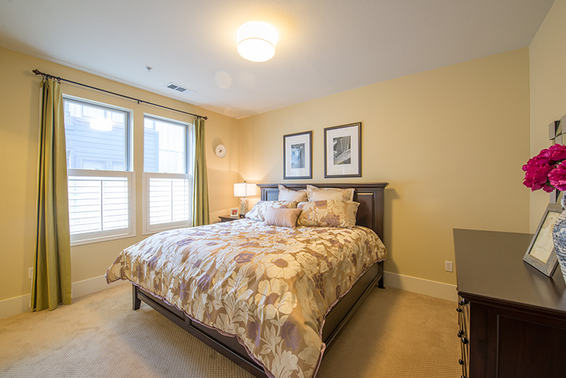 Master Bedroom picture - 863 Altaire Walk, Palo Alto 94303