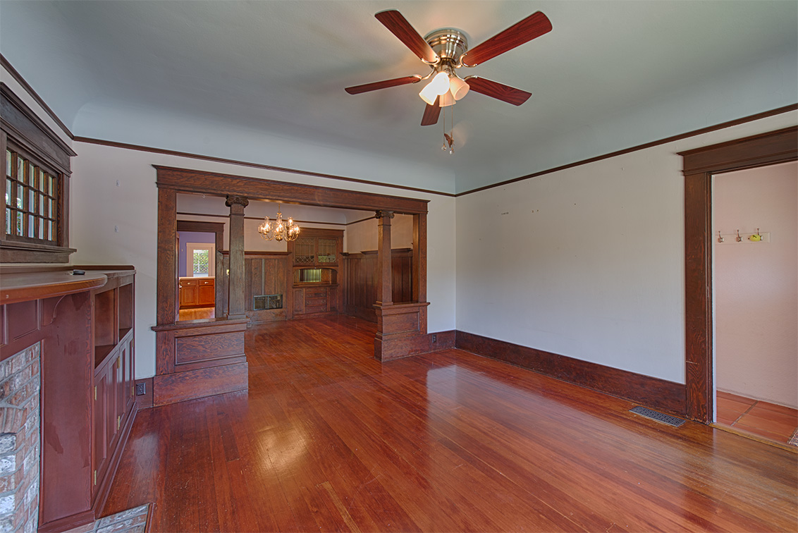 Living Room picture - 229 Byron St, Palo Alto 94301