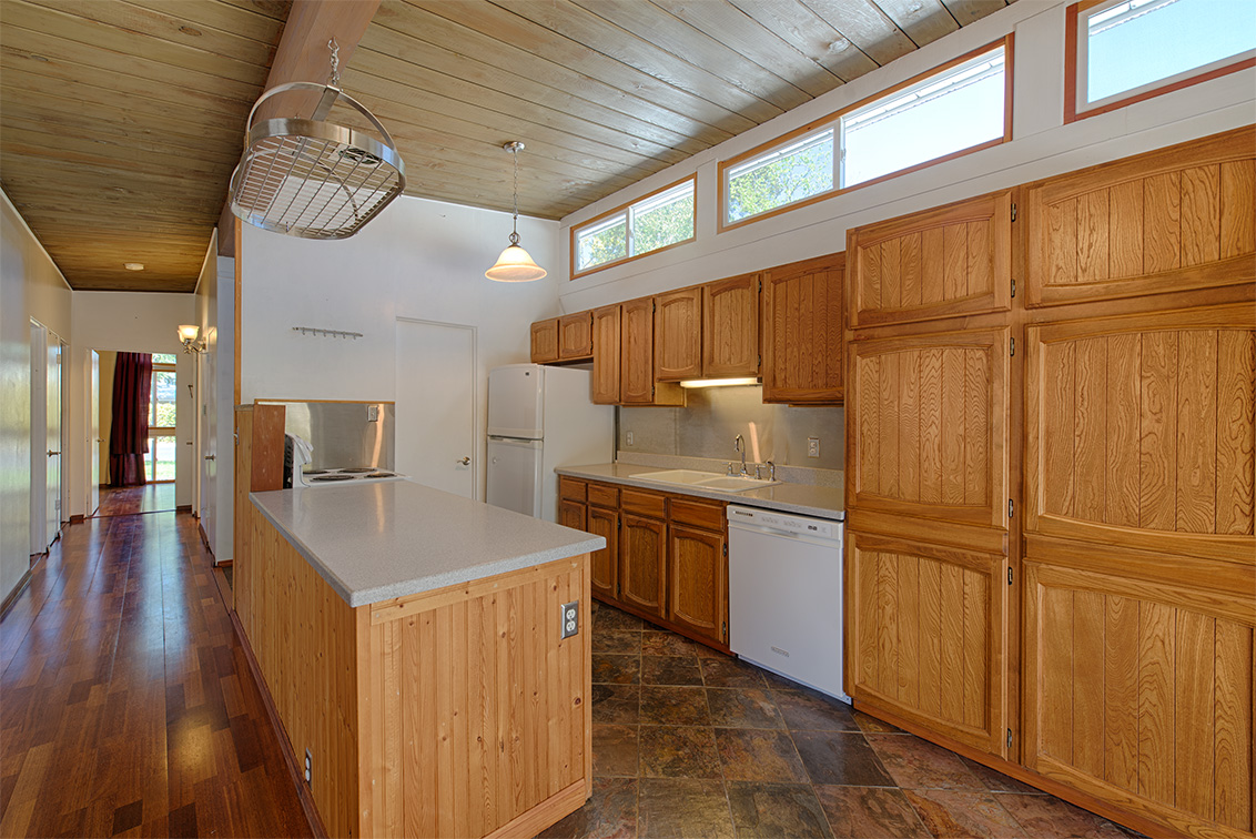 Kitchen picture - 381 Carolina Ln, Palo Alto 94306