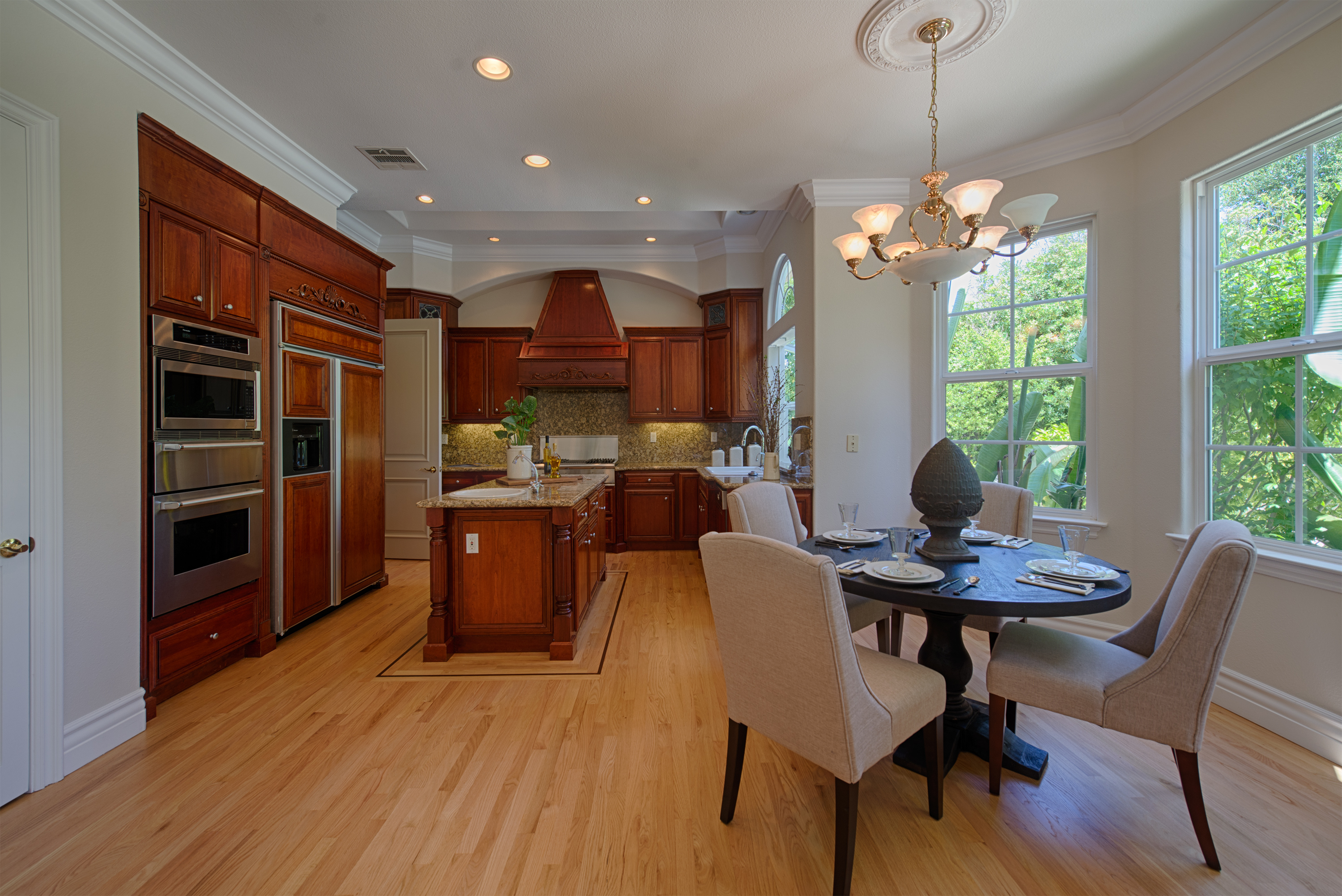 763 Florales Dr, Palo Alto 94306 - Breakfast Area (A)